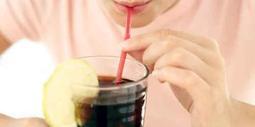 Specialiştii susţin că băuturile carbogazoase sunt adevărate bombe calorice