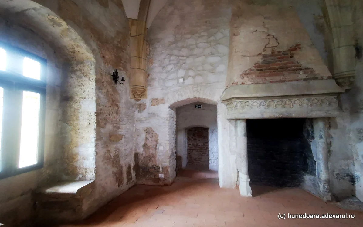 Sala din Turnul Capistrano. Foto: Daniel Guță