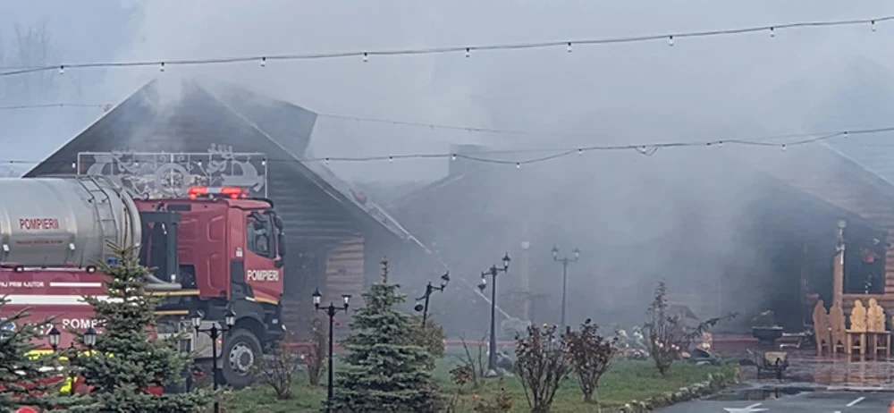 Femeie carbonizată într-un incendiu izbucnit la o pensiune din Gura Humorului. Şapte persoane au fost evacuate, printre care şi un minor