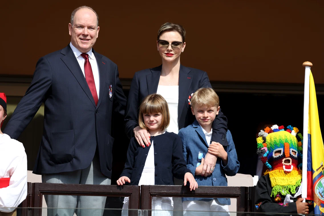 Prințul Albert și Prințesa Charlene, alături de gemenii lor