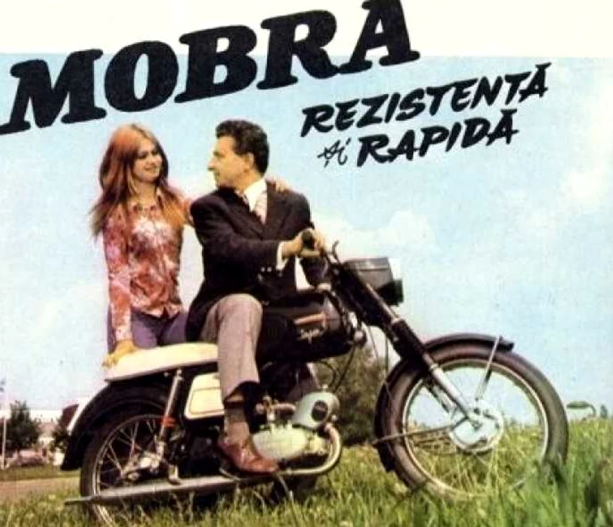 Reclamă la motoreta Mobra FOTO Motociclete Românești