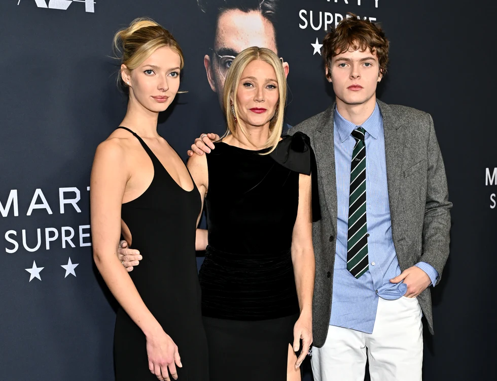 Apple Martin, Gwyneth Paltrow și Moses Martin la premiera filmului „Marty Supreme” 16 decembrie 2025, profimedia 1059812500 jpg