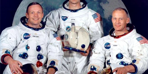 Astronauţii Neil Armstrong - Edwin „Buzz“ E. Aldrin Jr - Michael Collins echipajul primei misiuni pe Lună Apollo 11 Sursa nasa.gov