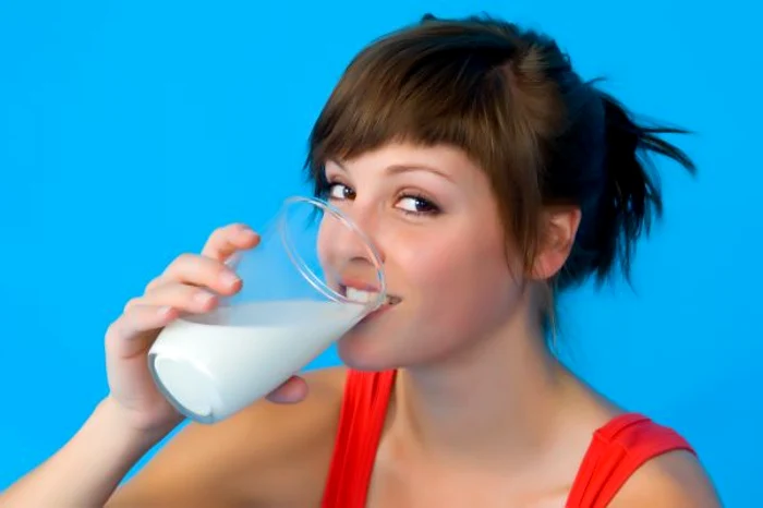 Mai multe studii au arătat că hormonii și unele substanțe din lapte pot duce la apariția canceruluiclicksanatate.ro