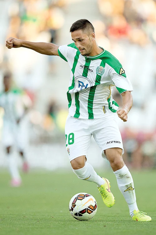 
    Florin Andone, de la Cordoba, ar putea fi bomba verii în Liga IFoto Click!  