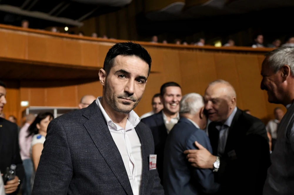 Deputatul PSD Claudiu Manda, mesaj dur pentru Bolojan: „Dacă vrei să pleci, încotro vrei. Către nord, către sud, către est, este libertatea domniei sale”