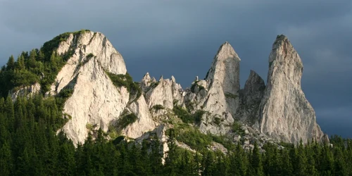 Minunile din Munţii Rarău FOTO Costel Crângan