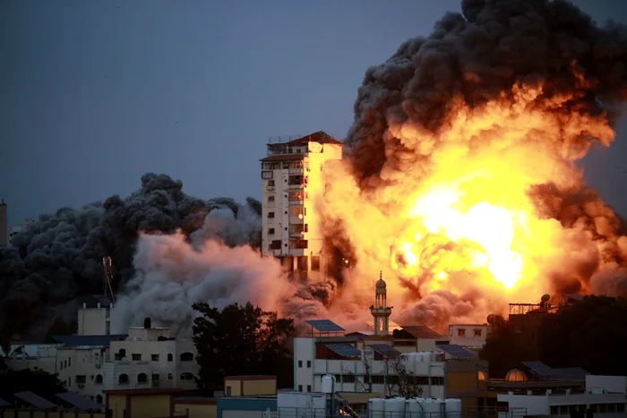 Fasia Gaza se afla sub bombardamentele israeliene FOTO Profimedia