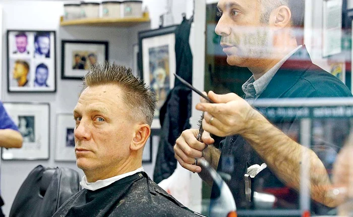 Daniel Craig (50 de ani) vrea să fie primul agent 007 neretuşat la machiajFoto: profimedia