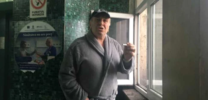 La Spitalul Judeţean din Craiova se fumează pe holuri