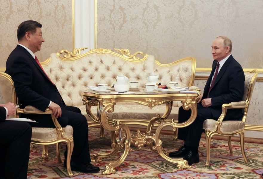 Xi Jinping i se alătură lui Putin în condamnarea SUA pentru expansiunea NATO