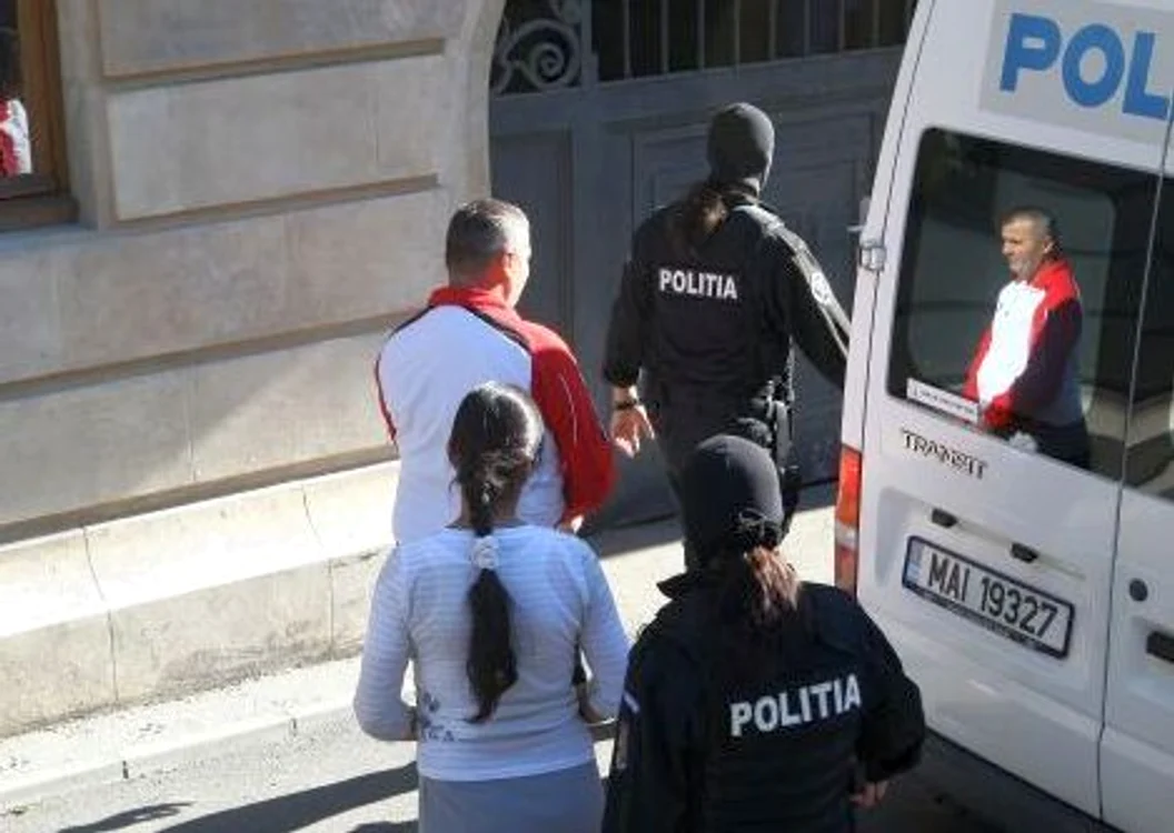 
    Poliţiştii au descins la patru adrese din judeţul Ilfov (Foto: Arhivă)  