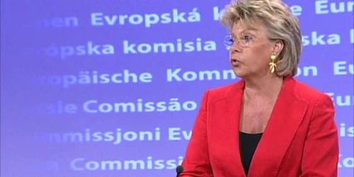 Viviane Reding vine în sprijinul romilor