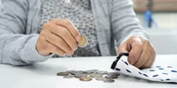 Batrana pensionara bani pensie FOTO Shutterstock jpg
