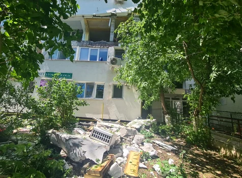 O explozie s-a produs într-un bloc din Capitală.