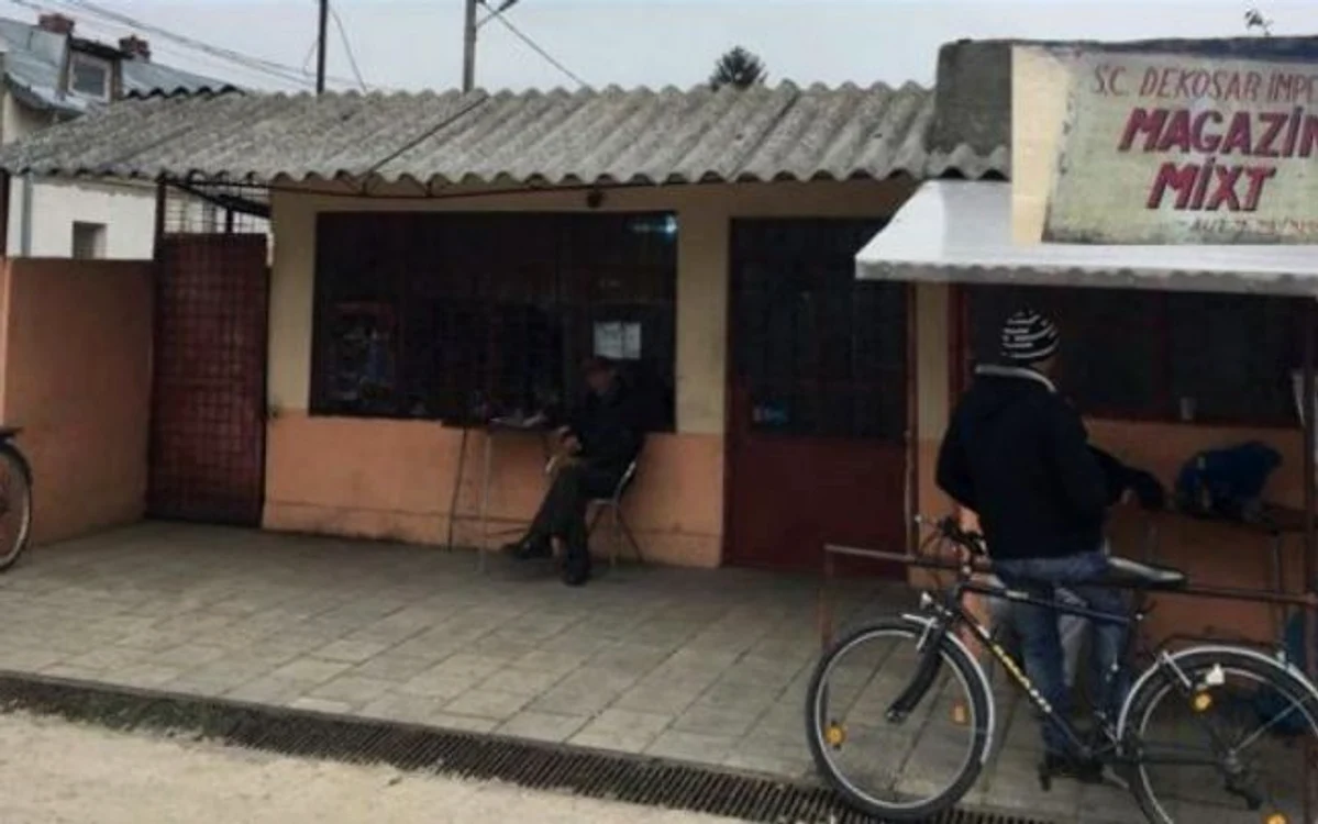 Societatea care administrează cârciuma din comuna Tîrgşorul Vechi a primit şi contractul de deszăpezire FOTO facebook/USR