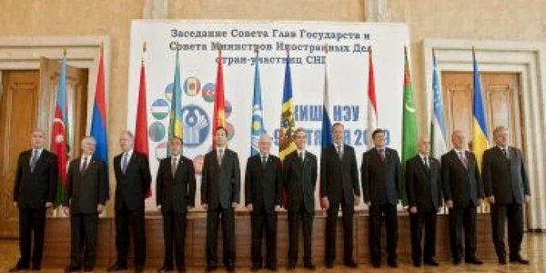 Gustările pregătite pentru liderii din CSI vor fi duse la aziluri de bătrâni