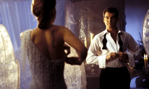 Rosamund Pike, Pierce Brosnan  foto   Profimedia jpg