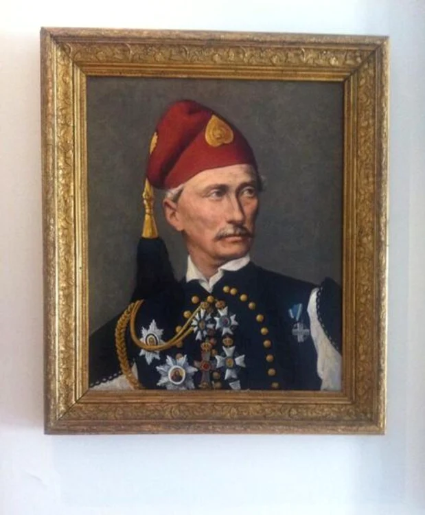 Generalul Valtinos seamănă în acest tablou cu Vladimir Putin