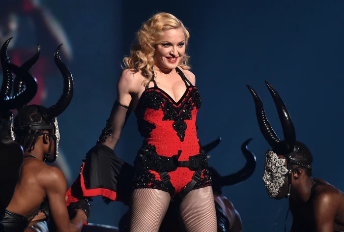 
    Madonna (56 de ani) a devenit „ţinta” unui rocker faimosfoto: AP  