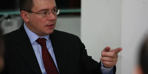 Mihai Răzvan Ungureanu, la redacţia "Adevărul" FOTO: Marian Vilău