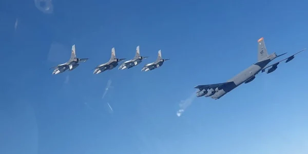 f16
