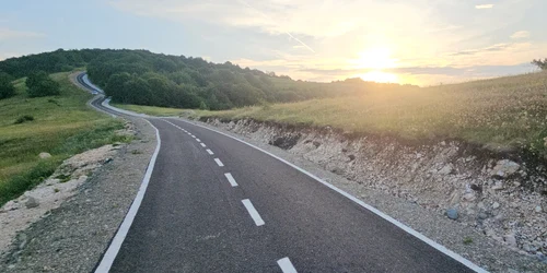 Pista de biciclete din Ținutul Pădurenilor  Foto Daniel Guță ADEVĂRUL (79) jpg