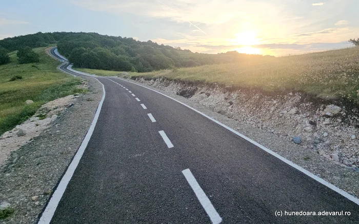Pista de biciclete din Ținutul Pădurenilor  Foto Daniel Guță ADEVĂRUL (79) jpg