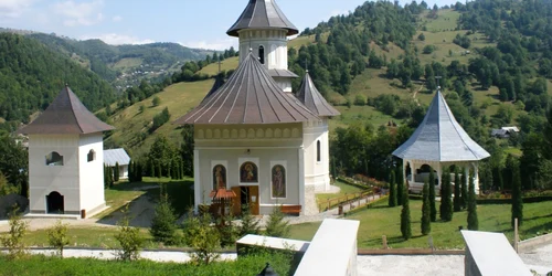 manastirea parva old.monahism.ro