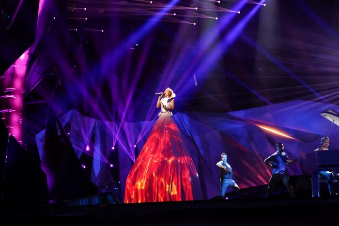 Rochia Alionei Moon măsoară cinci metri. FOTO: eurovision.tv