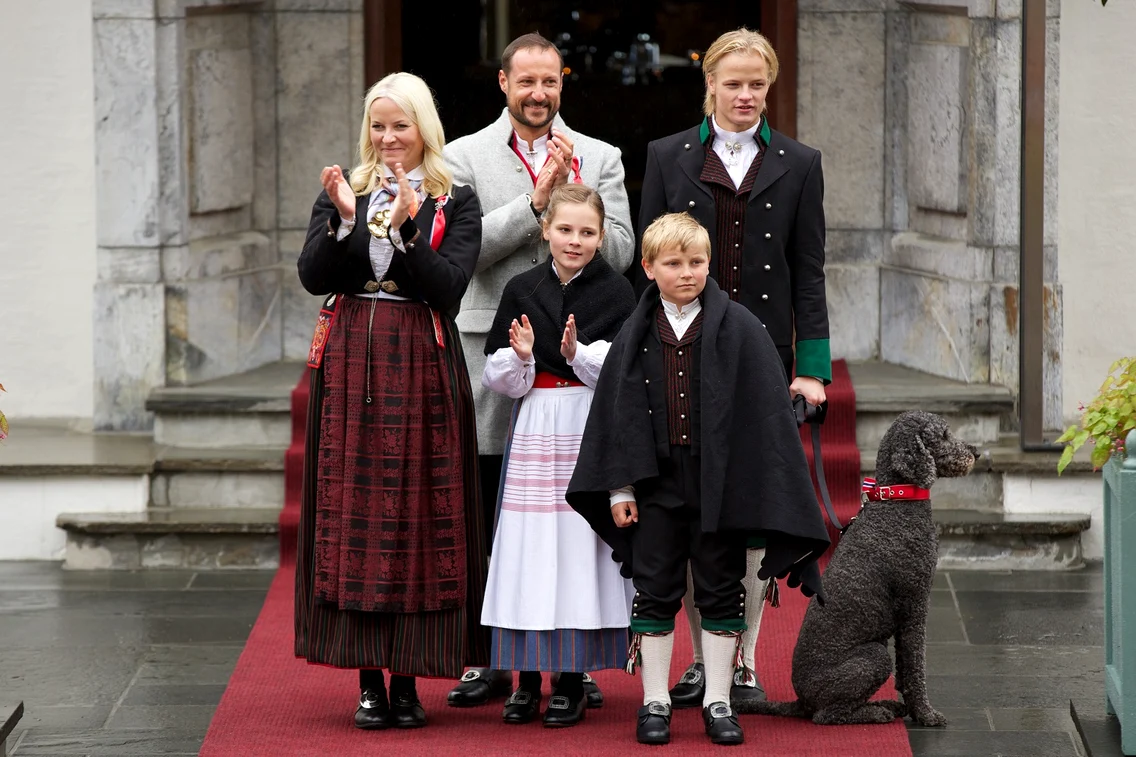 Prințul Haakon, Prințesa Mette Marit și copiii lor