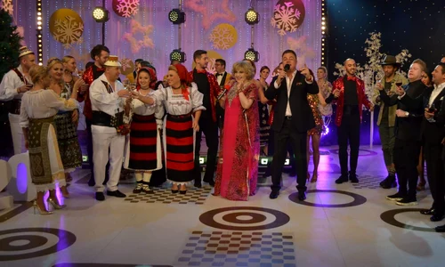 Iată primele imagini de la ediția acestei emisiuni din Noaptea dintre Ani, in care vor evolua : Marcel Pavel, Matilda Pascal Cojocarita, Cornelia și Lupu Rednic, dar și Diana Enache jpeg