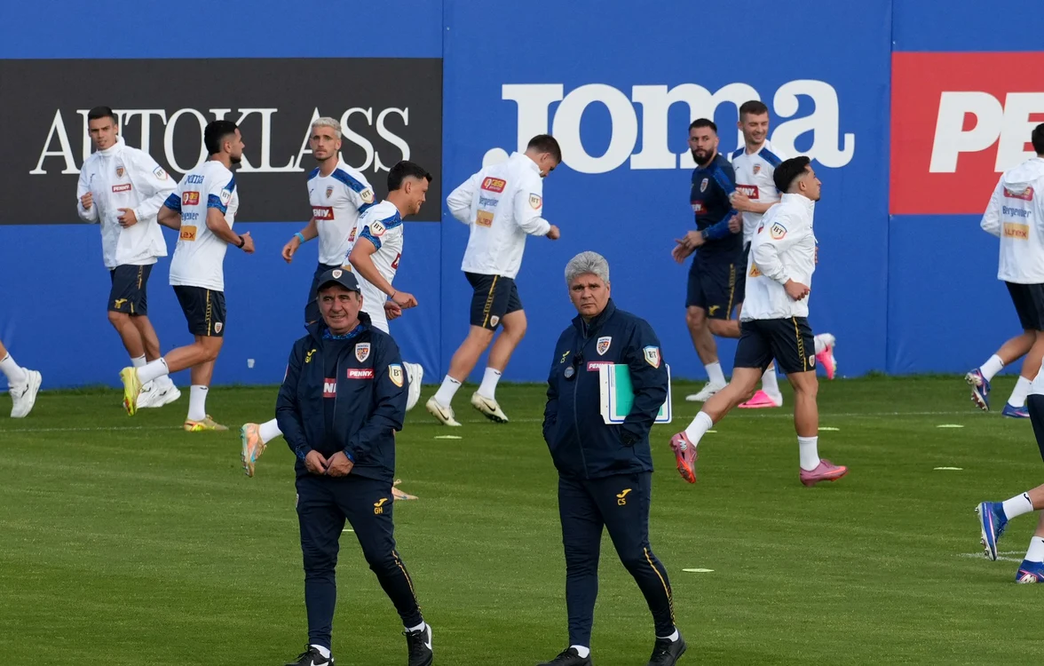 Gică Hagi se află în fața unui nou debut la națională (FOTO: Sportpictures)
