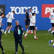 Hagi antrenament nationala jpg