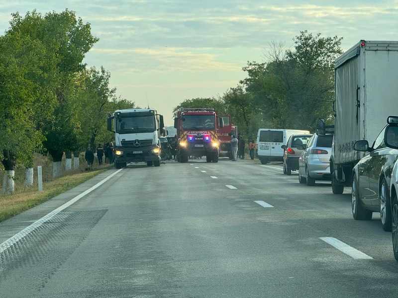 Accident rutier grav pe drumul European 574, în județul Olt. O persoană decedată. Traficul a fost reluat