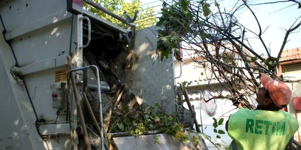 Angajaţii Retim sunt pregătiţi să adune deşeurile