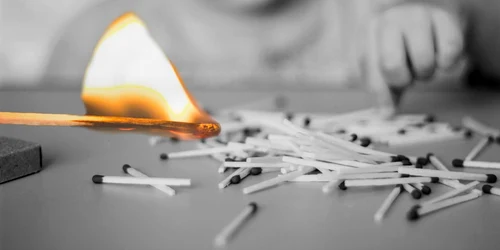 copii chibrituri foc FOTO Shutterstock