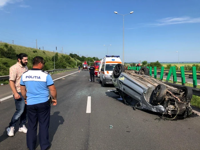 Trafic blocat din cauza unui accident FOTO Adevărul