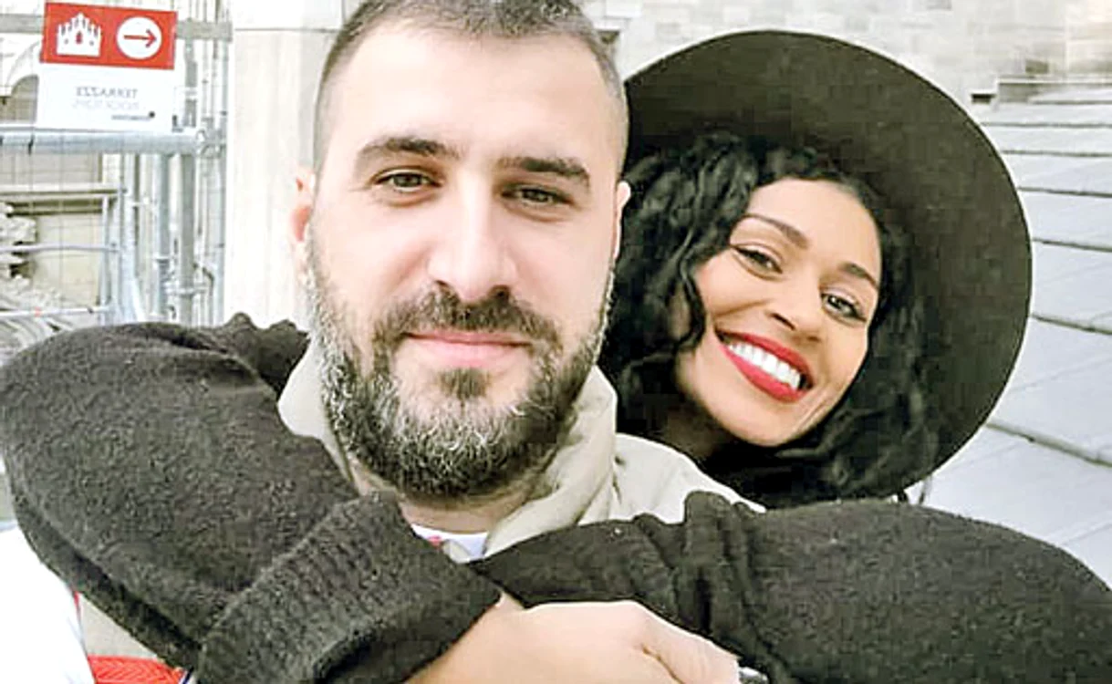 
    Mihai și  Majda  sunt un  cuplu sudat  