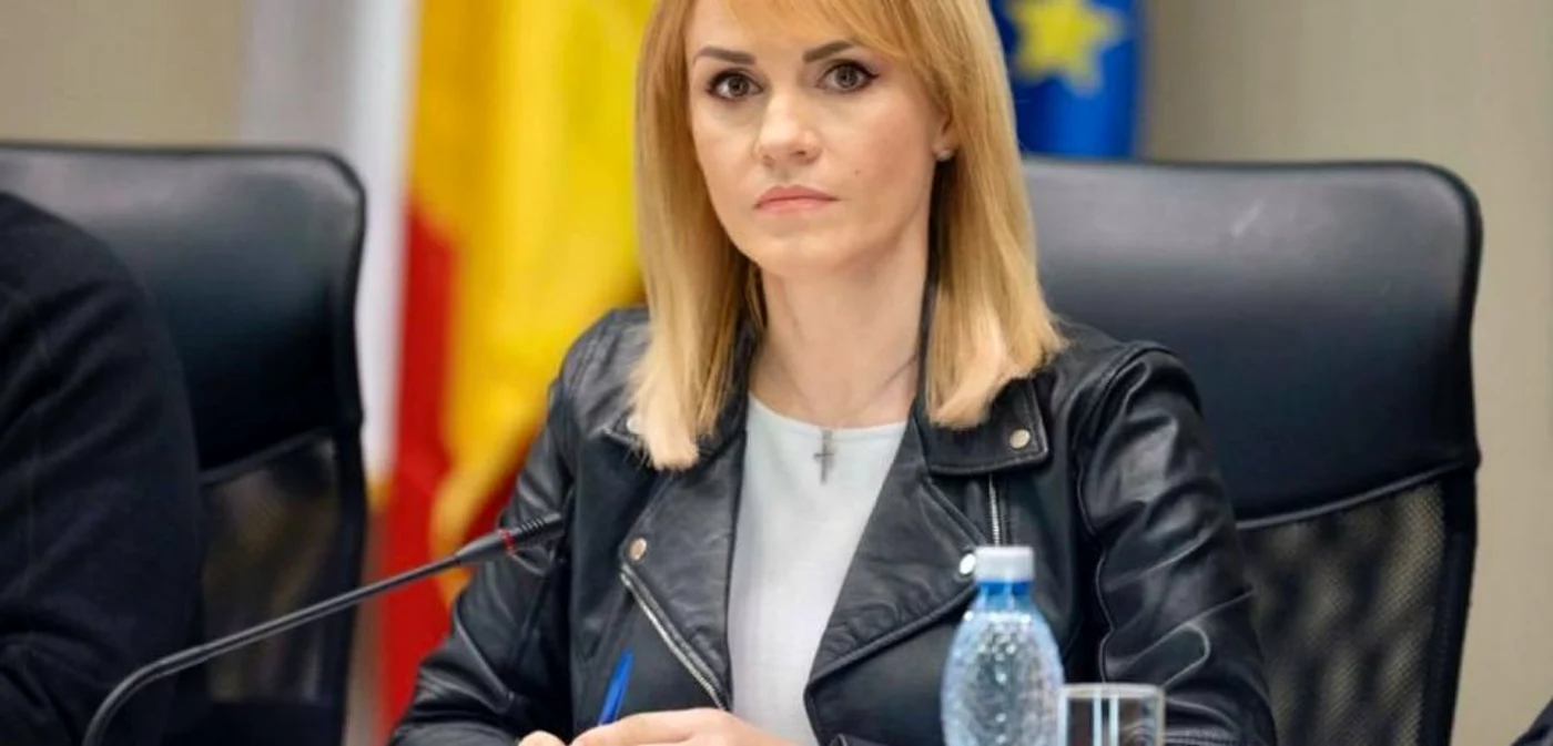 Primarul Capitalei, Gabriela Firea, a anunţat şi reducerea numărului de mijloace de transport în comun. FOTO Facebook