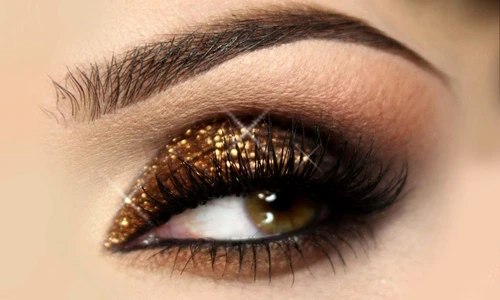 Smokey eye cu sclipici  jpeg