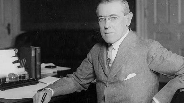 25 ianuarie: Woodrow Wilson propune la Conferinţa de pace de la Paris crearea Ligii Naţiunilor jpeg