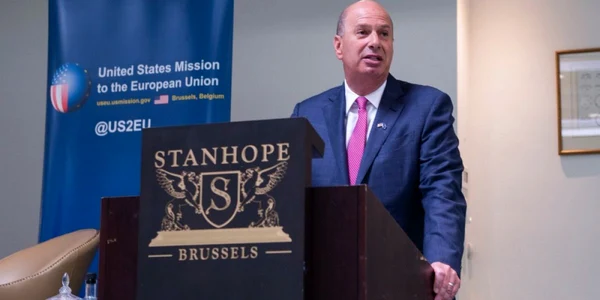 Gordon Sondland vorbind la European Policy Centre FOTO Twitter @USAmbEU