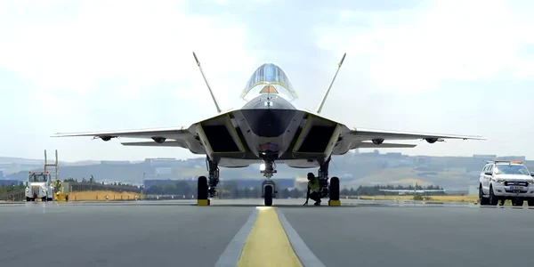 avion KAAN2 jpg