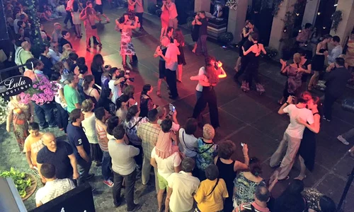  Noaptea Dansului in Bucuresti, pe 26 august, Calea Victoriei (1) jpg