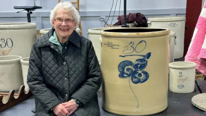 Oala s-a vândut cu 32.000 de dolari / foto: Bramer Auction and Realty