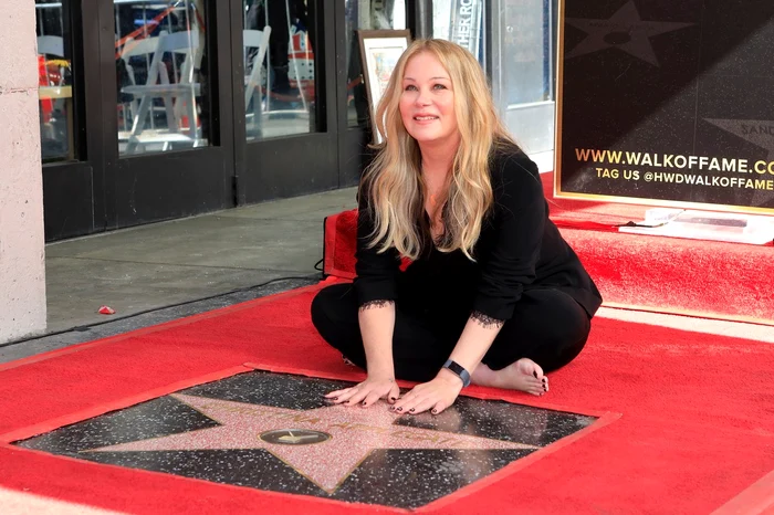 Christina Applegate a primit o stea pe Hollywood Walk of Fame FOTO Profimedia