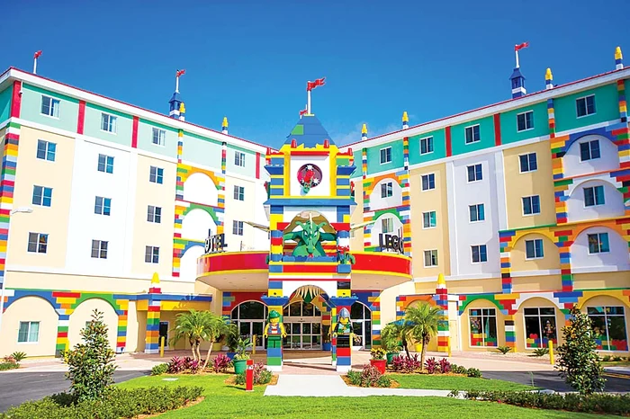 
    Parcul a transformat  visul oricărui iubitor  de lego în realitateFoto: Guliver/Splashnews  