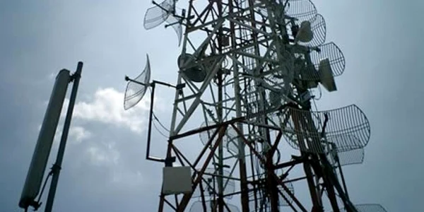 Nivelul radiaţiilor la antenele GSM va fi măsurat de ANCOM