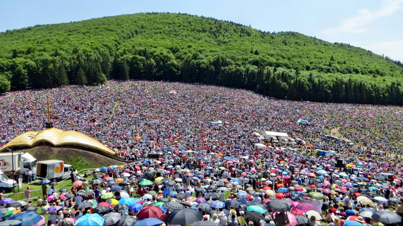 300.000 de credincioși s-au adunat la Șumuleu-Ciuc pentru pelerinajul de Rusalii
